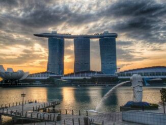 Ewe Pang Kooi, an accountant and Liquidator, has had "insatiable appetite for gambling" for a decade. He has embezzled around 41 million dollars (36.5 million euros) to finance the project.